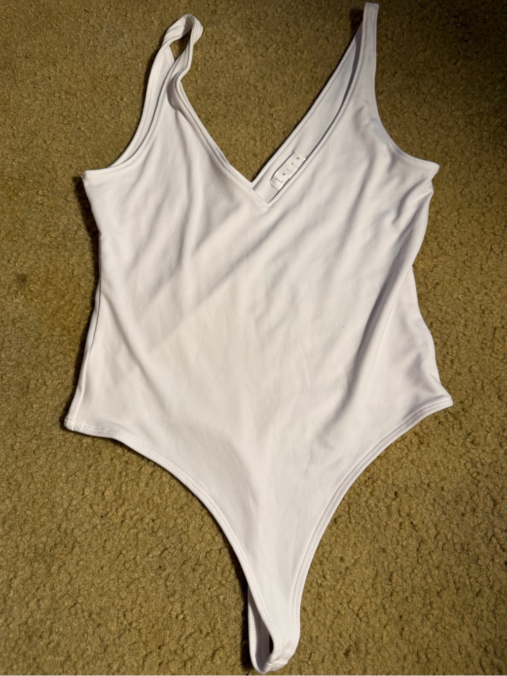 Leith Double V-Neck Sleevless Thong Bodysuit in white Small